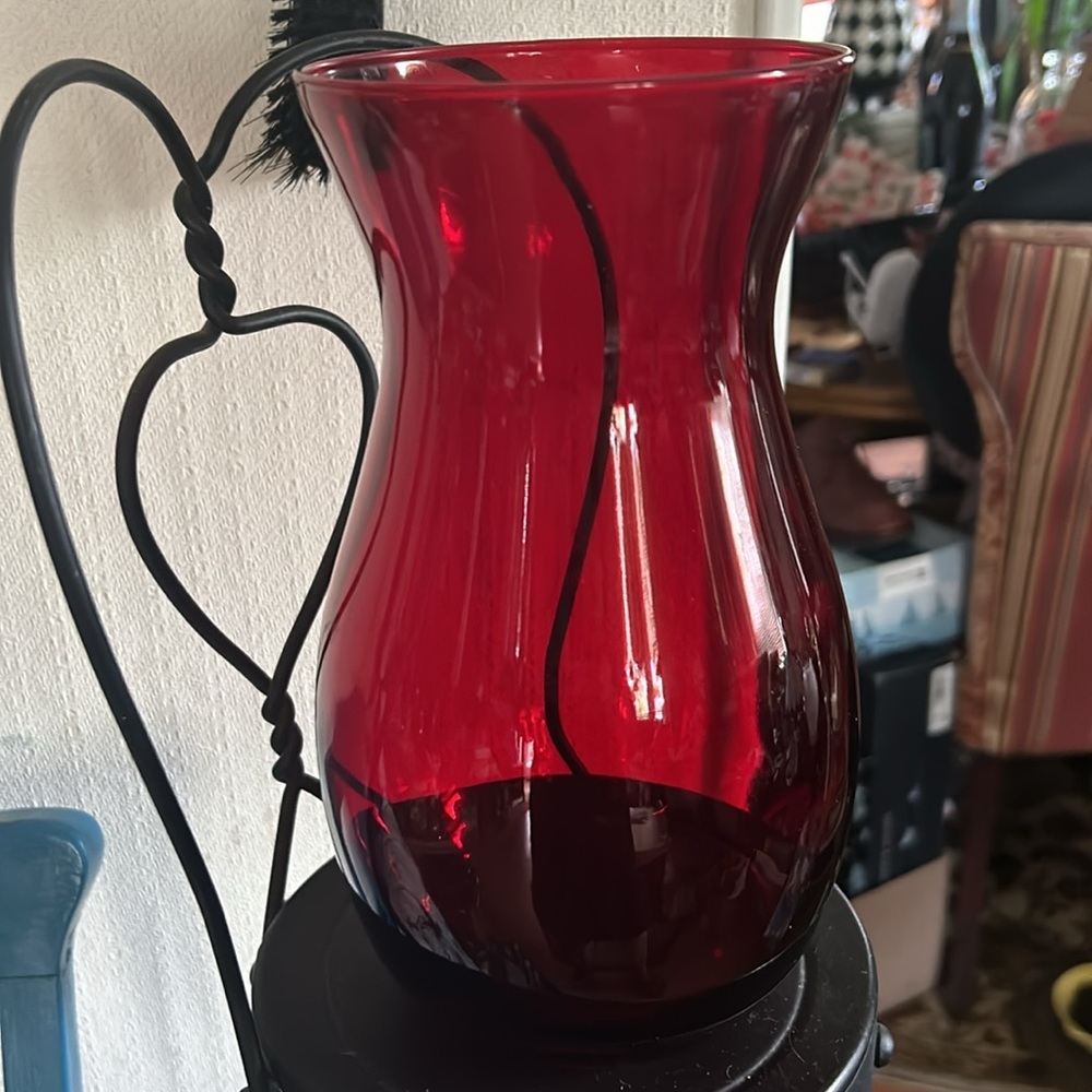 Ruby RED round Glass VASE - Picture 3 of 7